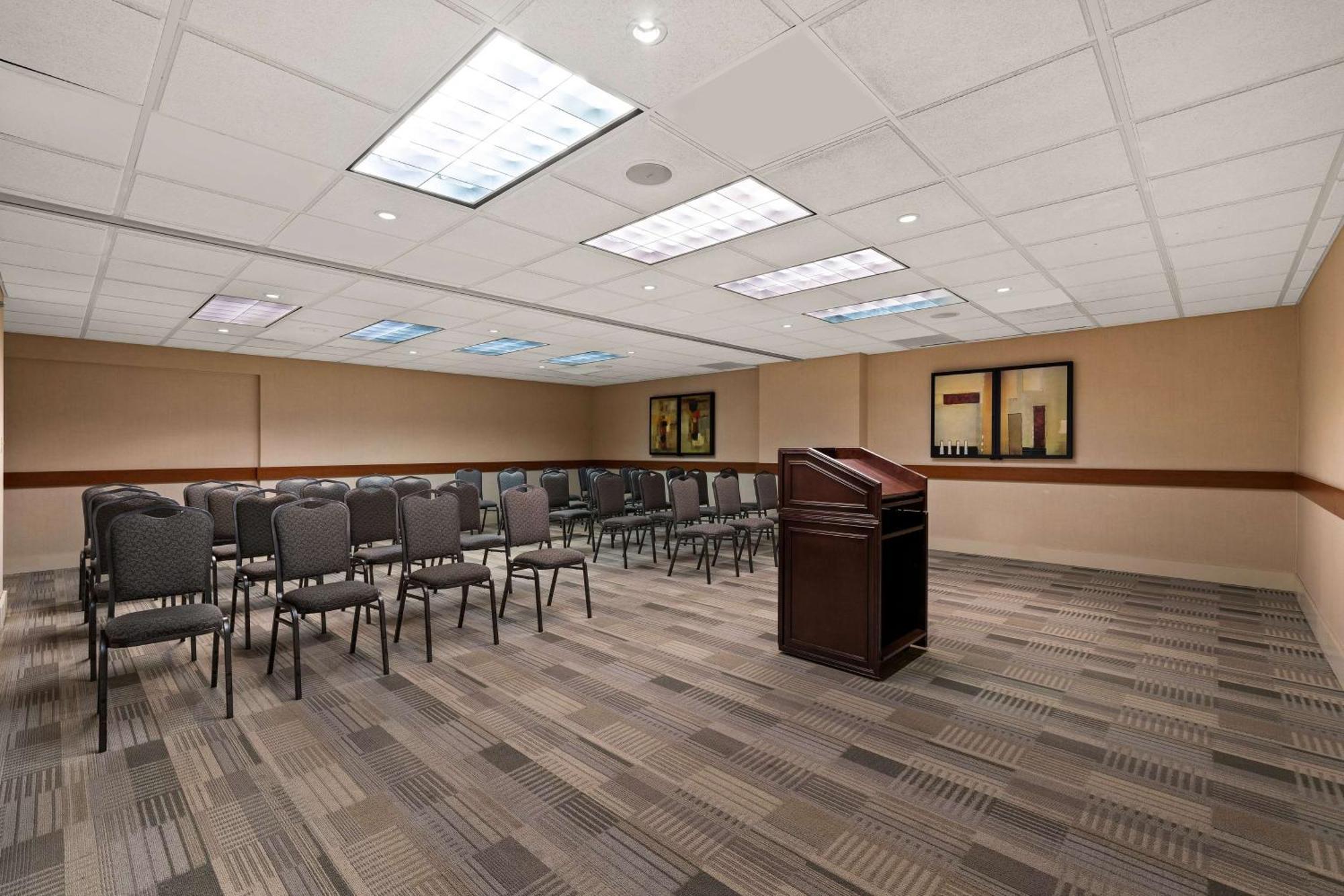 Best Western Plus Orangeville Inn & Suites Eksteriør billede